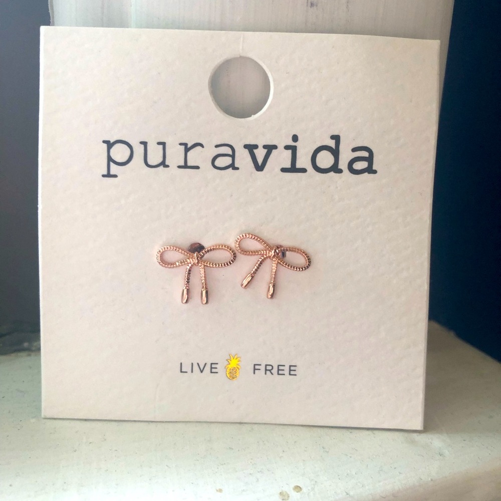 Puravida rose gold bow earrings